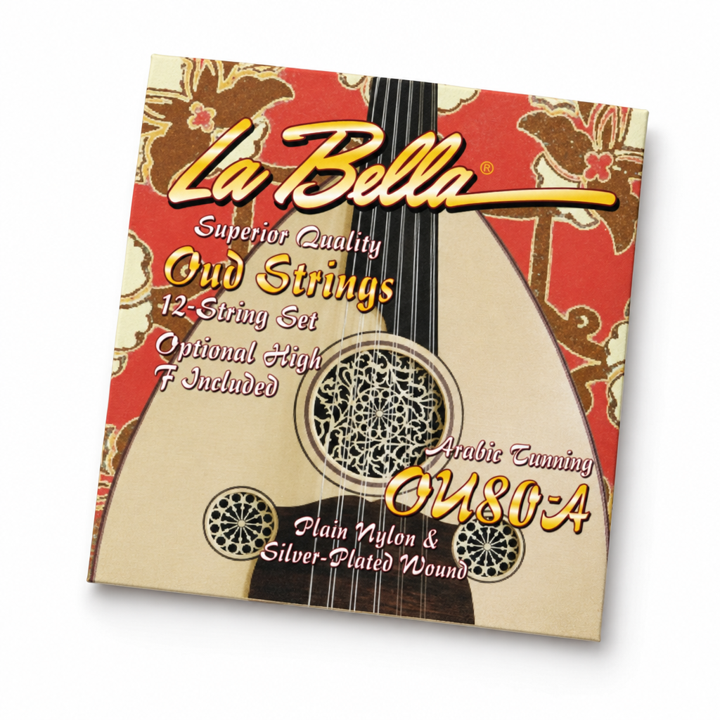 عبوة أوتار العود La Bella OU80-A مائلة على خلفية بيضاء